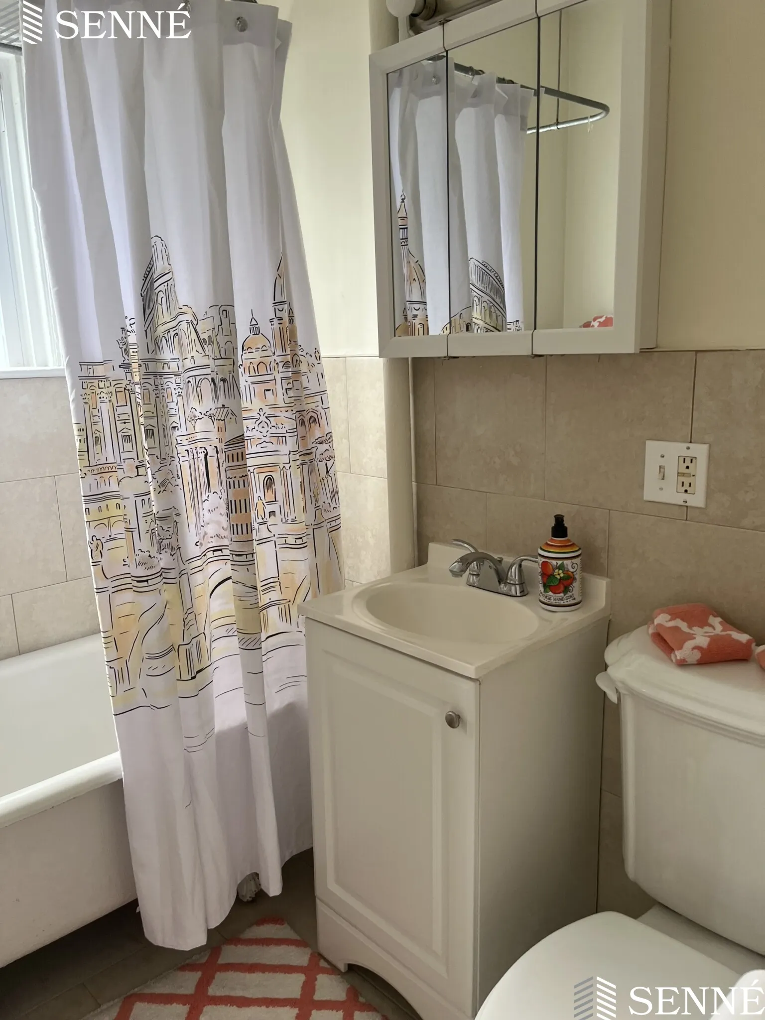 1 bed, 1 bath apartment for rent at 27 Hammond St Unit 1, Baldwin — photo 8 of 13