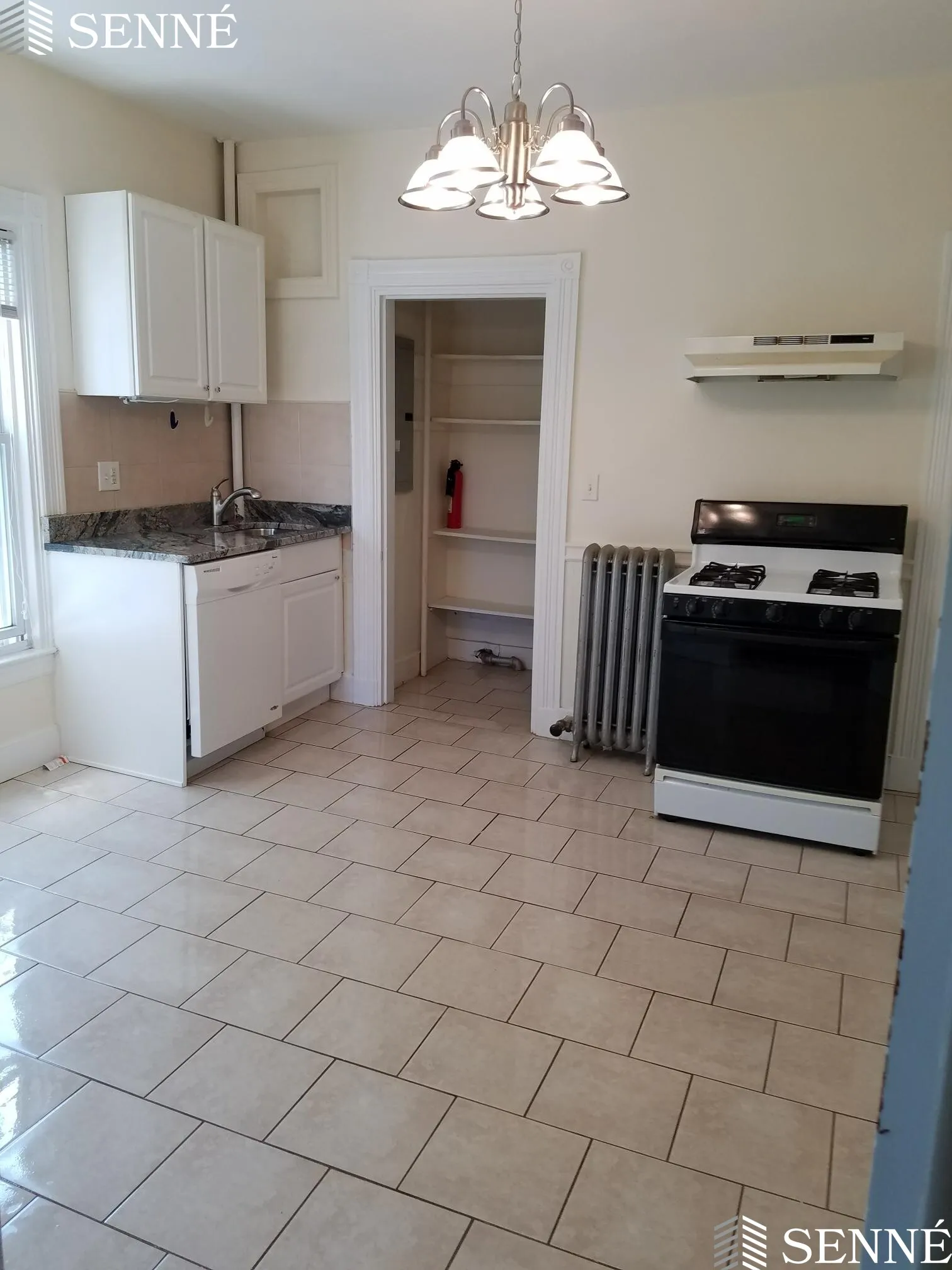1 bed, 1 bath apartment for rent at 27 Hammond St Unit 1, Baldwin — photo 9 of 13