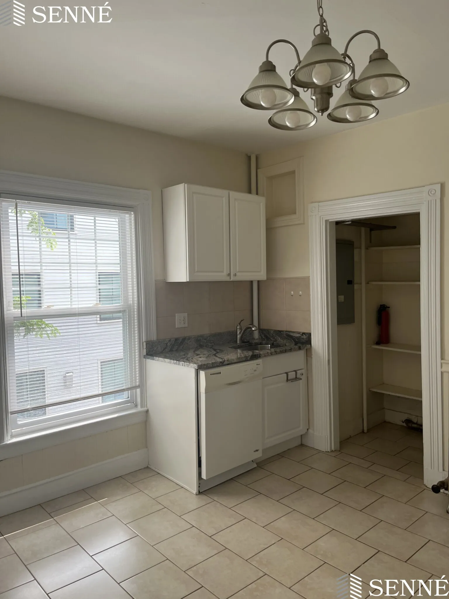 1 bed, 1 bath apartment for rent at 27 Hammond St Unit 1, Baldwin — photo 4 of 13