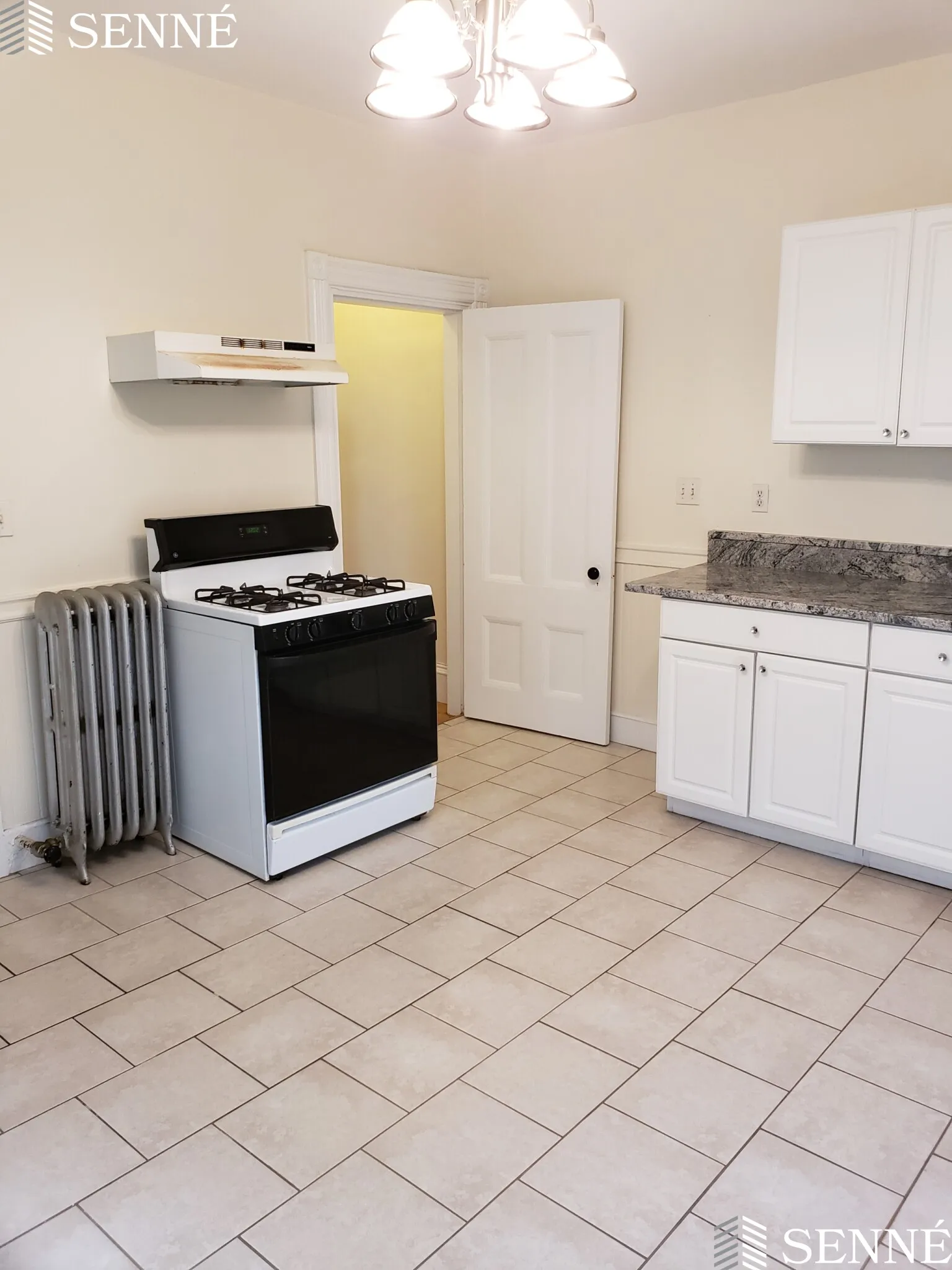 1 bed, 1 bath apartment for rent at 27 Hammond St Unit 1, Baldwin — photo 10 of 13