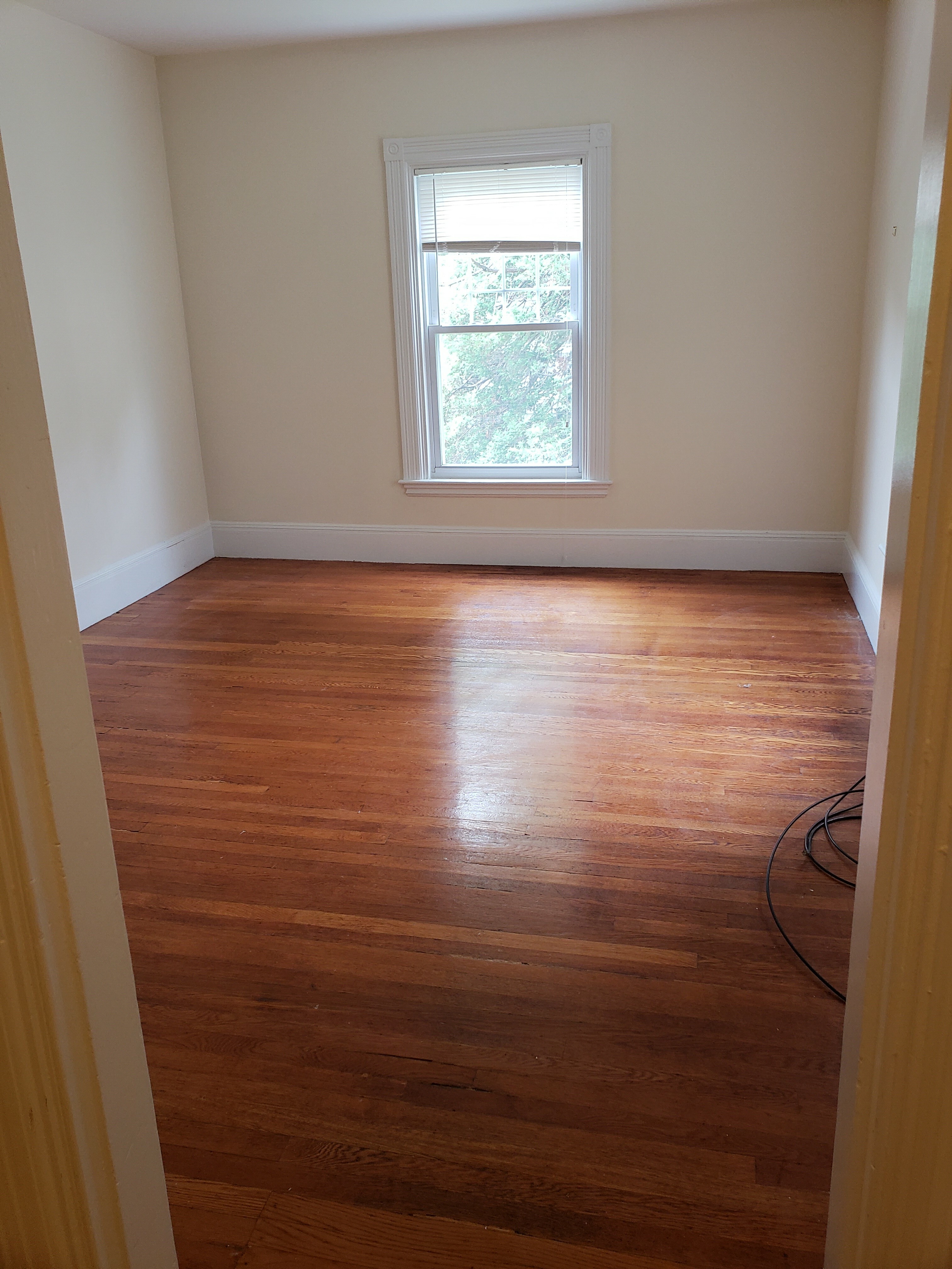 1 bed, 1 bath apartment for rent at 27 Hammond St Unit 2, Baldwin — photo 4 of 6