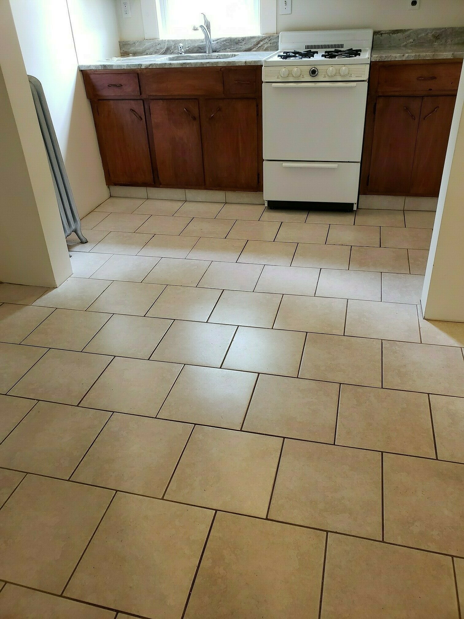 1 bed, 1 bath apartment for rent at 27 Hammond St Unit 2, Baldwin