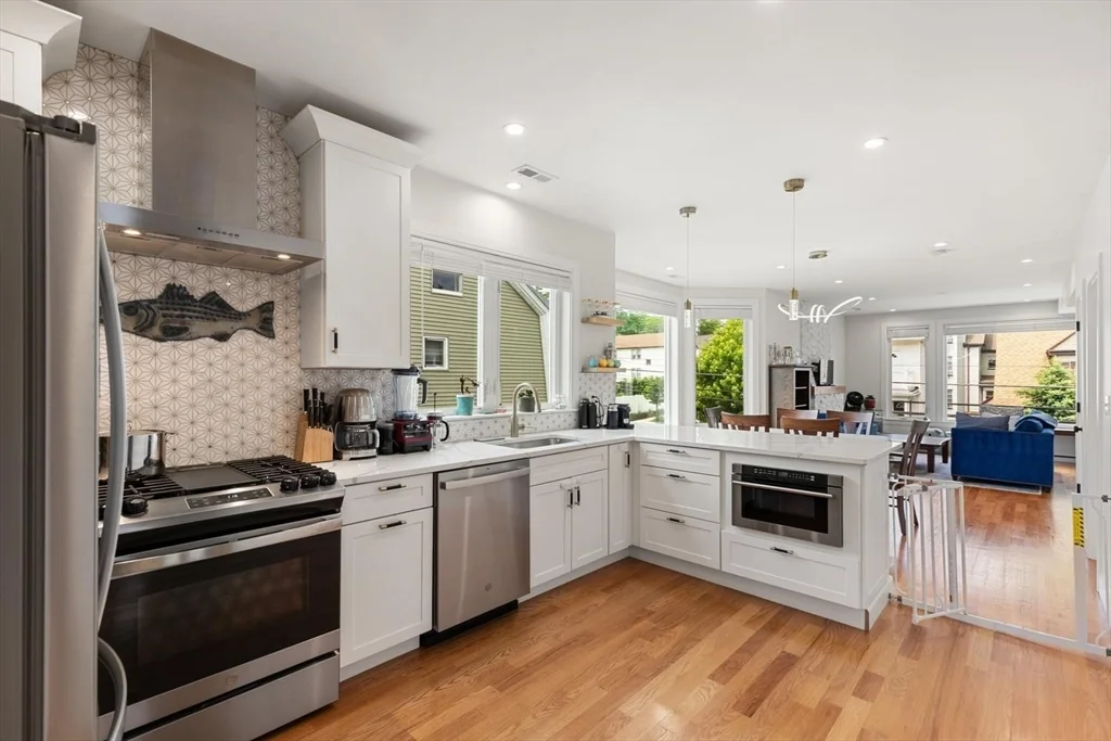 3 bed, 2 bath apartment for rent at 27 Hancock St Unit 2, Medford — photo 1 of 30