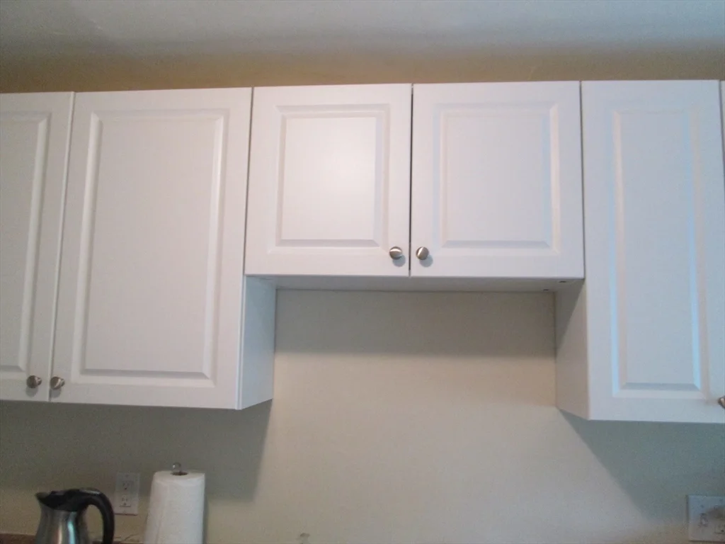 2 bed, 1 bath apartment for rent at 27 Heath Rd Unit 1, Arlington — photo 3 of 15
