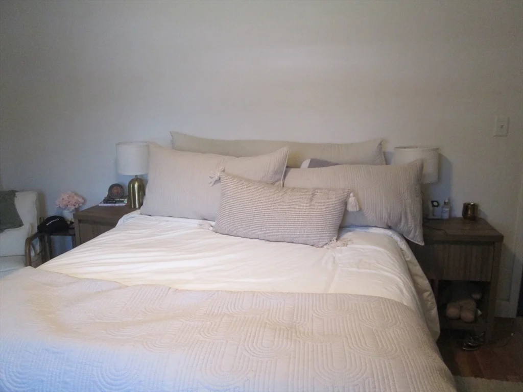 2 bed, 1 bath apartment for rent at 27 Heath Rd Unit 1, Arlington — photo 8 of 15