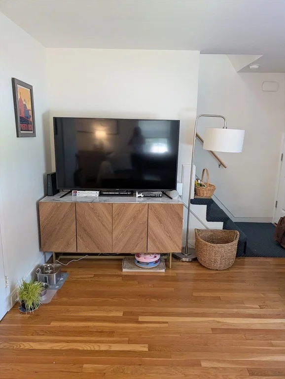 2 bed, 1 bath apartment for rent at 27 Heath Rd Unit 1, Arlington — photo 7 of 15