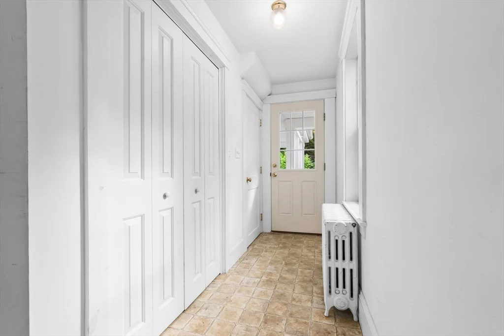 2 bed, 2 bath apartment for rent at 27 High St Unit 1, Beverly Farms — photo 10 of 21