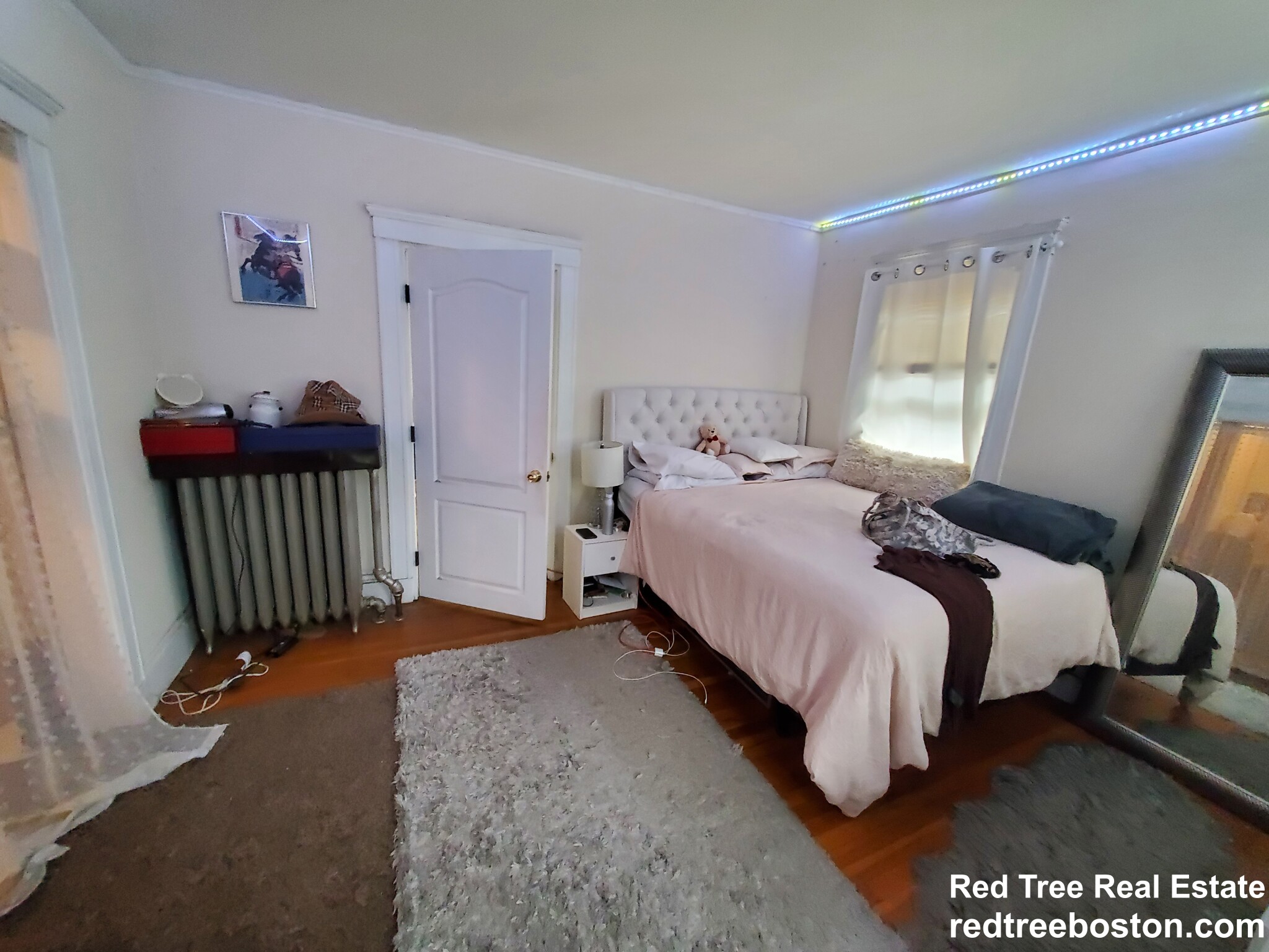 3 bed, 1 bath apartment for rent at 27 High St Unit 1, High Street Hill — photo 5 of 10
