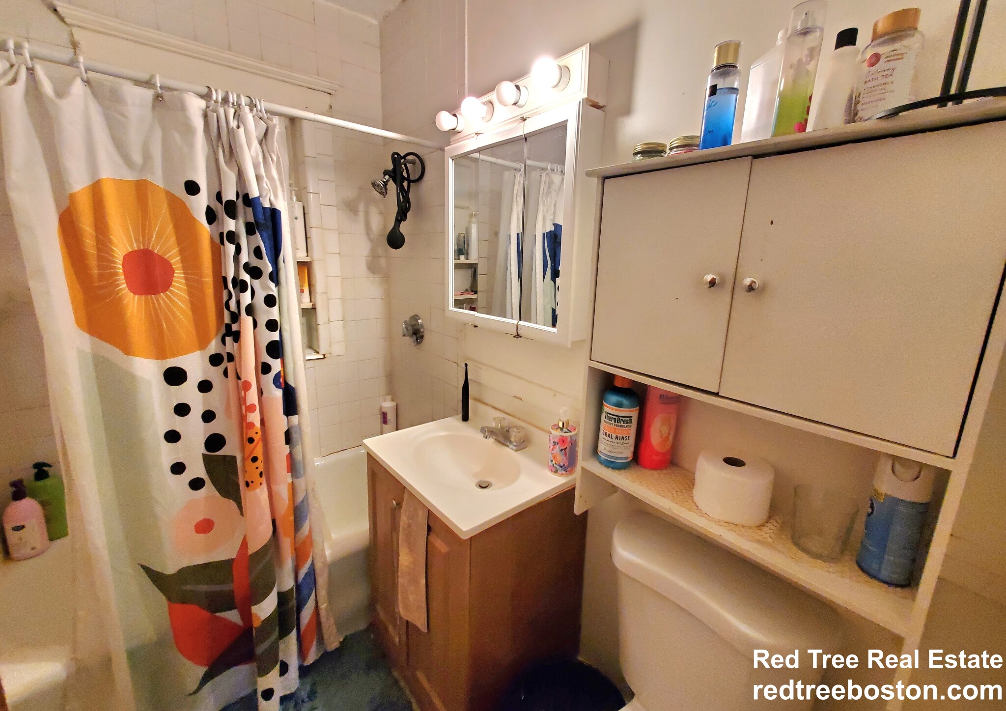 3 bed, 1 bath apartment for rent at 27 High St Unit 1, High Street Hill — photo 8 of 10