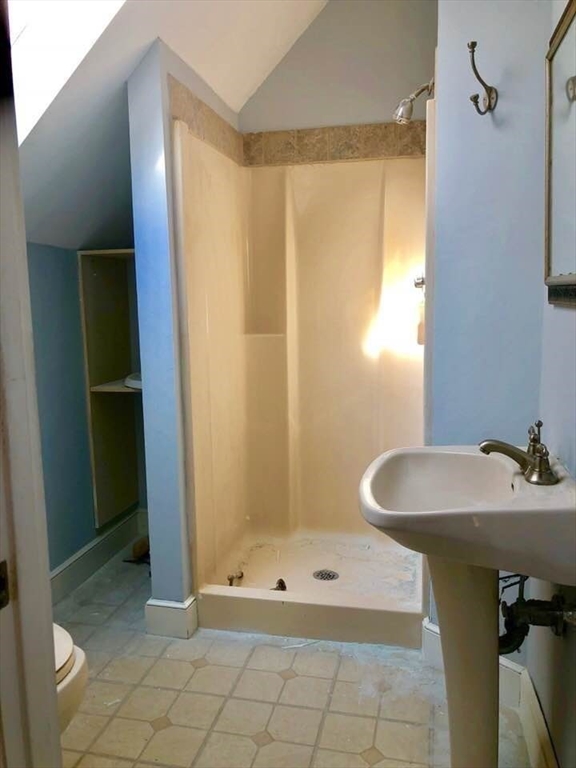 4 bed, 3 bath apartment for rent at 27 High St Unit 1, Pembroke — photo 9 of 11