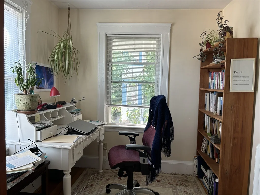 2 bed, 1 bath apartment for rent at 27 Highland Avenuw Unit 2, Arlington Heights — photo 6 of 10