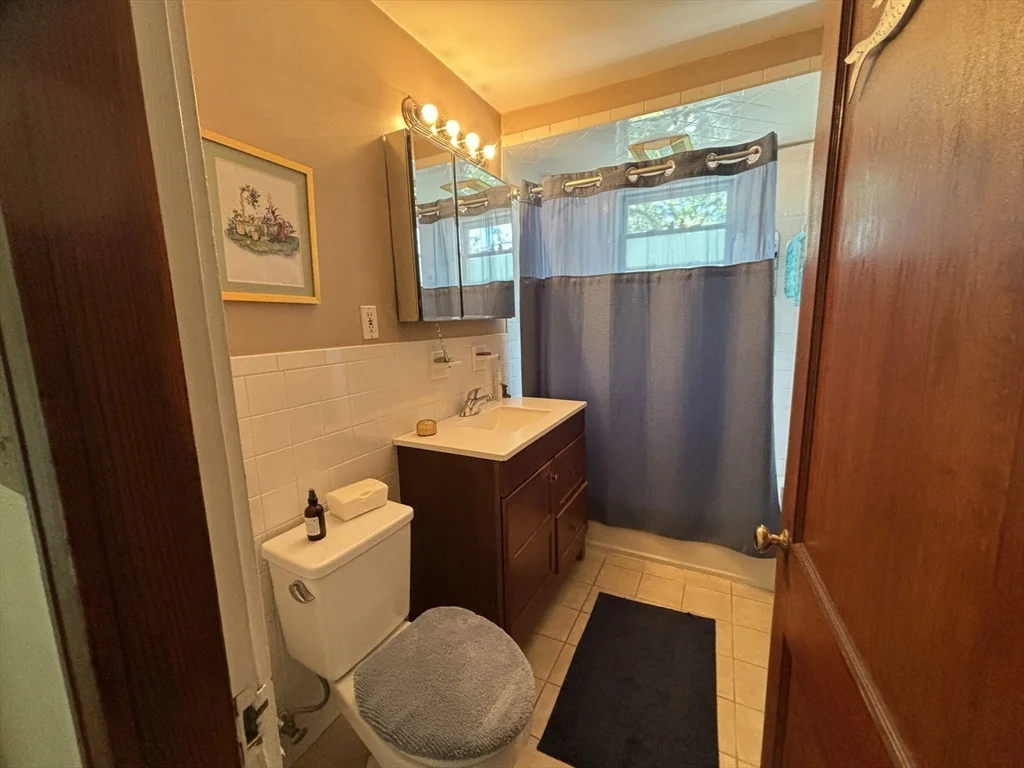 2 bed, 1 bath apartment for rent at 27 Highland Avenuw Unit 2, Arlington Heights — photo 9 of 10