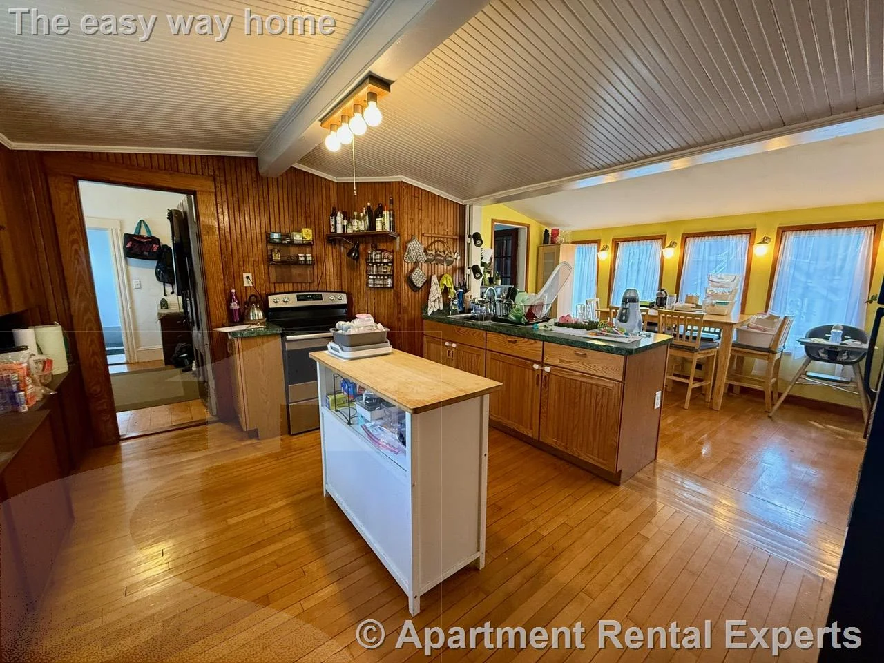 1 bed, 1 bath apartment for rent at 27 Hillsdale Rd Unit 2, Tufts — photo 2 of 13