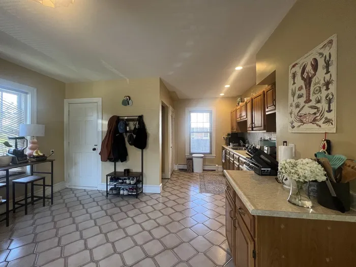 2 bed, 1 bath apartment for rent at 27 Holton St Unit 1, West Somerville — photo 22 of 33
