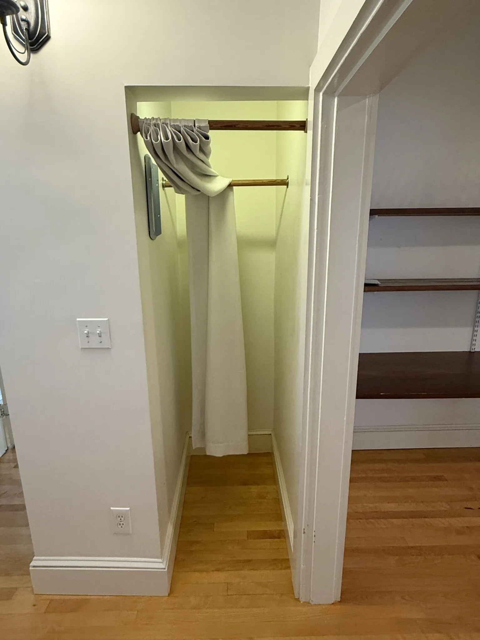 2 bed, 1 bath apartment for rent at 27 Holton St Unit 1, West Somerville — photo 12 of 33