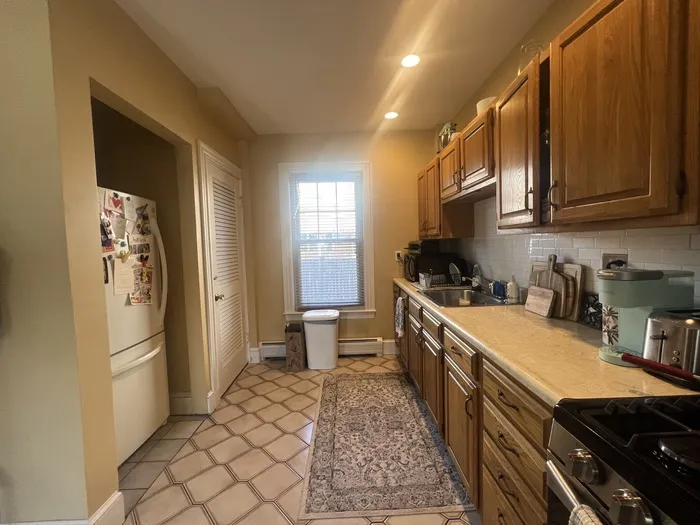 2 bed, 1 bath apartment for rent at 27 Holton St Unit 1, West Somerville — photo 20 of 33