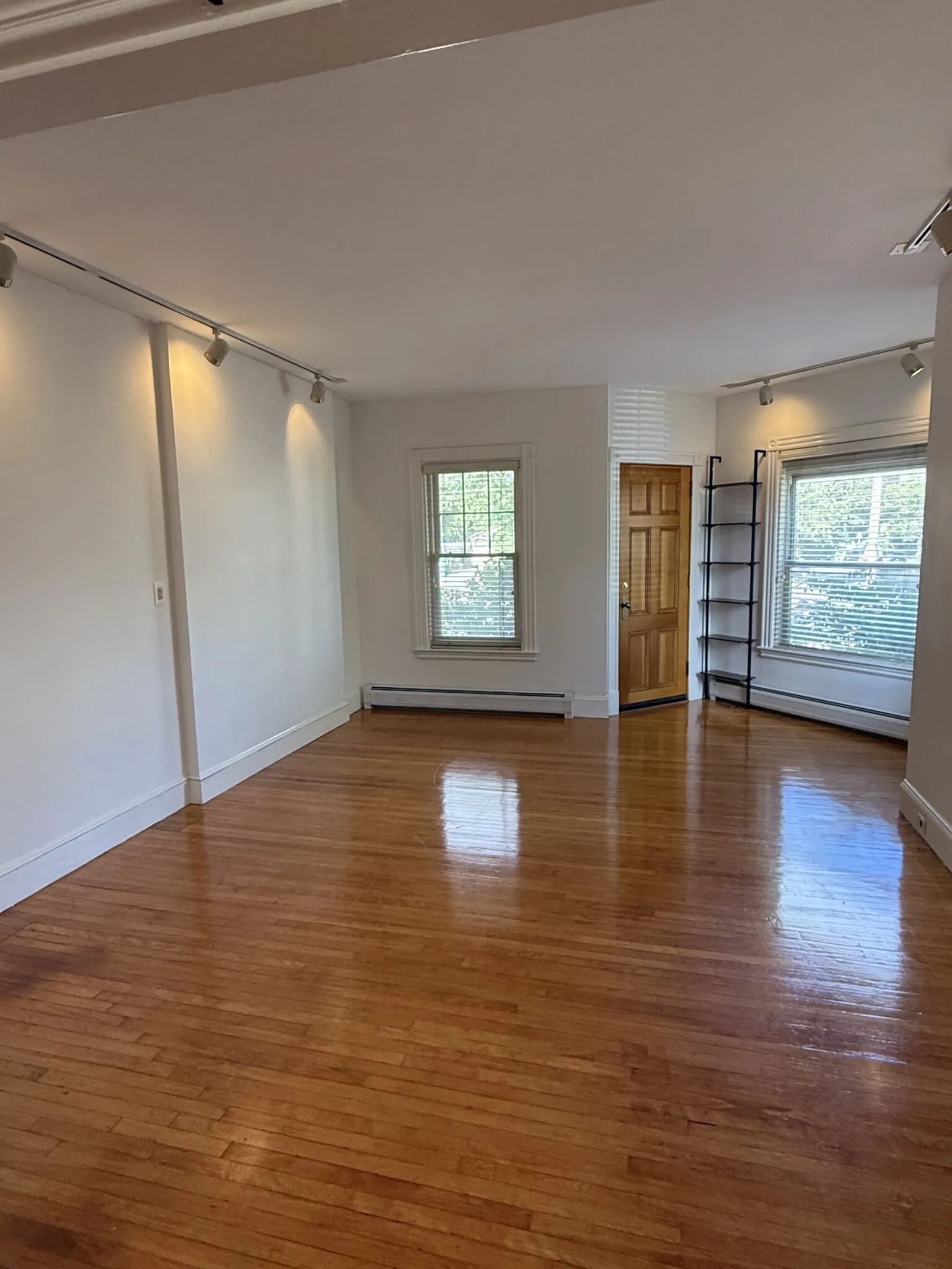 2 bed, 1 bath apartment for rent at 27 Holton St Unit 1, West Somerville — photo 6 of 33