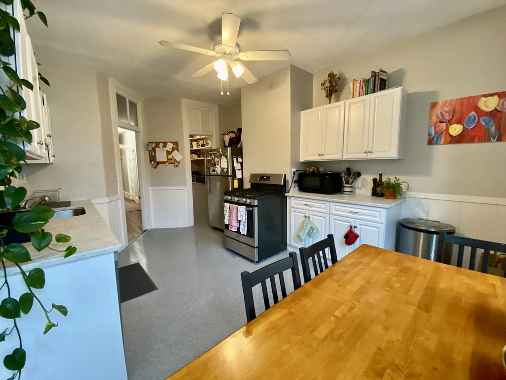 4 bed, 1 bath apartment for rent at 27 Hurd Rd Unit 5, Coolidge Corner — photo 15 of 22