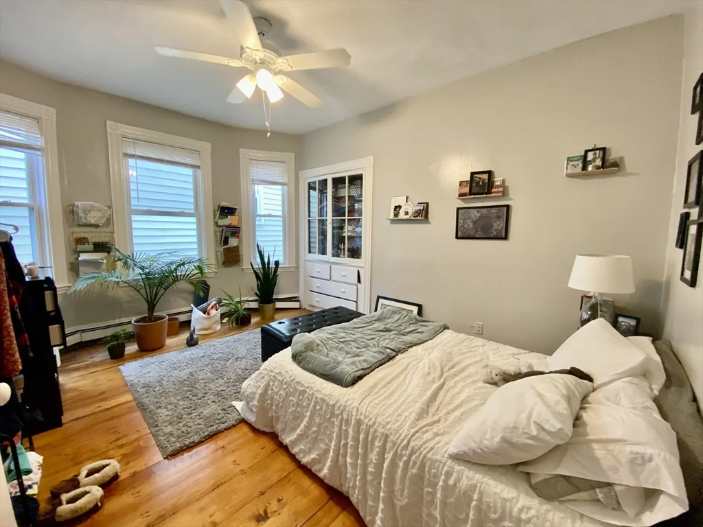4 bed, 1 bath apartment for rent at 27 Hurd Rd Unit 5, Coolidge Corner — photo 5 of 22