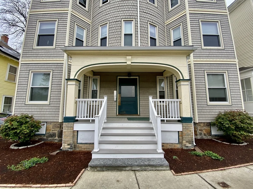 4 bed, 1 bath apartment for rent at 27 Hurd Rd Unit 5, Coolidge Corner — photo 21 of 22