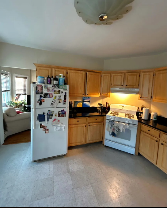 3 bed, 1 bath apartment for rent at 27 Ibbetson St Unit 2, Spring Hill — photo 4 of 12