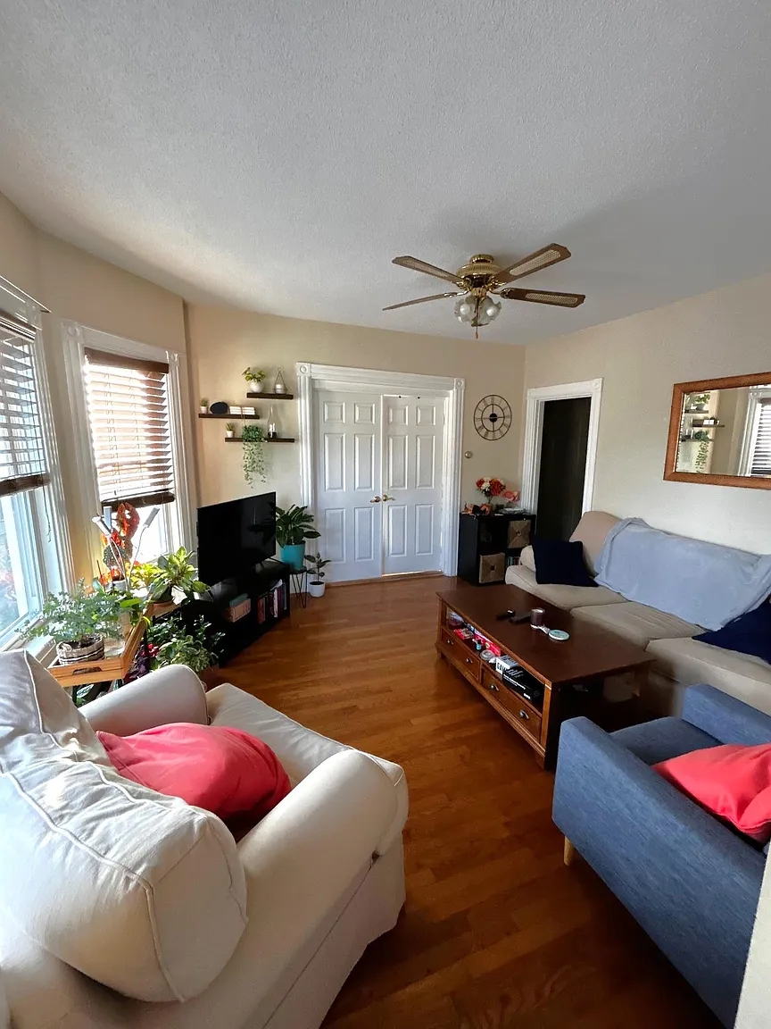 3 bed, 1 bath apartment for rent at 27 Ibbetson St Unit 2, Spring Hill — photo 2 of 12