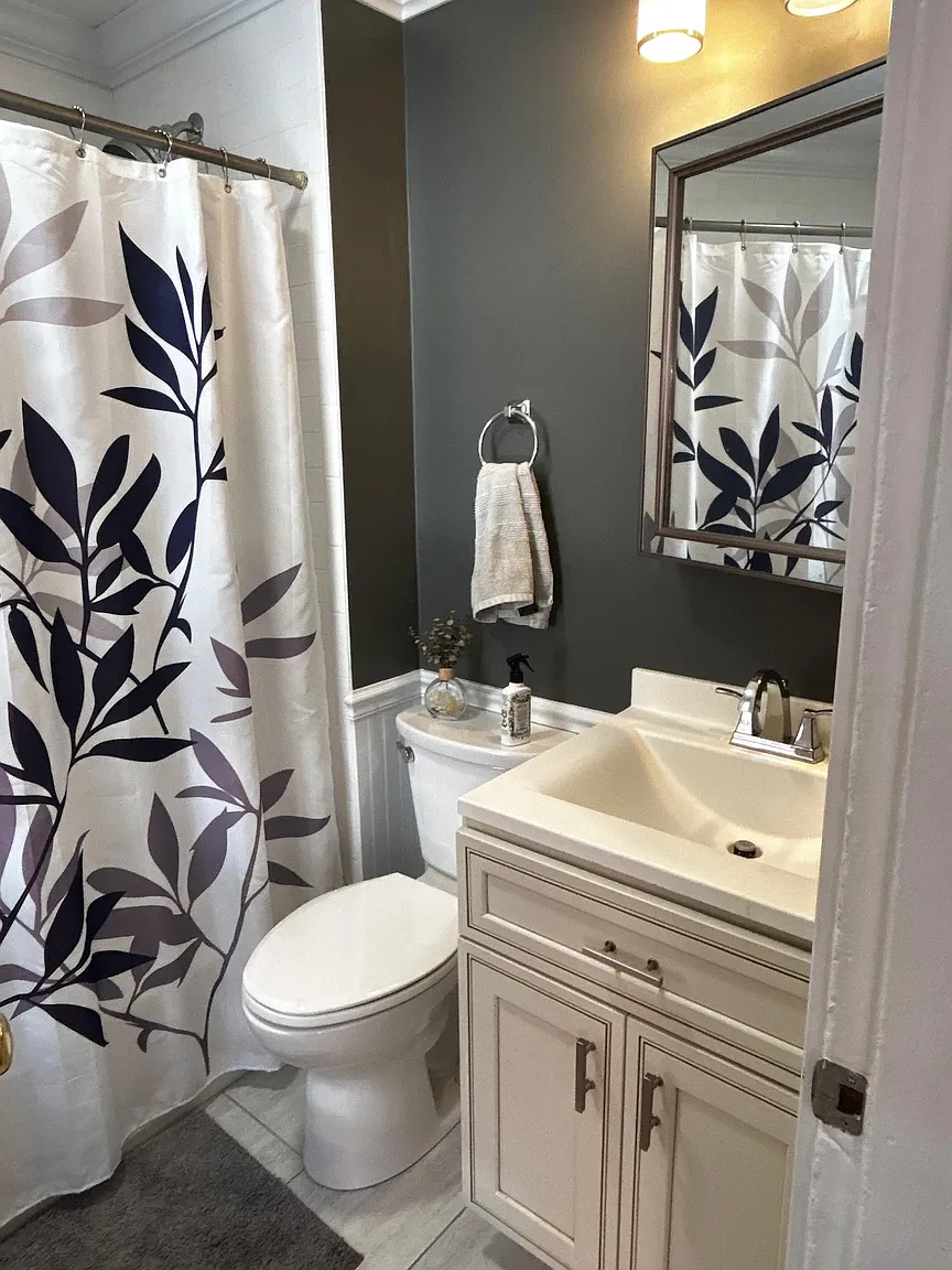 3 bed, 1 bath apartment for rent at 27 Ibbetson St Unit 2, Spring Hill — photo 11 of 12