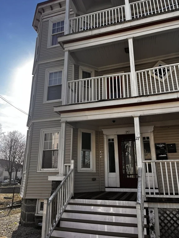 3 bed, 1 bath apartment for rent at 27 Irma St Unit 1, Dorchester — photo 8 of 8