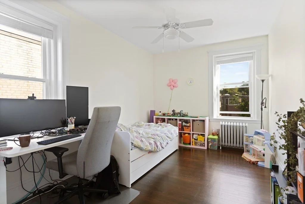 3 bed, 2 bath apartment for rent at 27 James St Unit 3, Coolidge Corner — photo 10 of 18