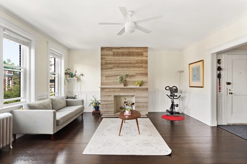 3 bed, 2 bath apartment for rent at 27 James St Unit 3, Coolidge Corner — photo 2 of 18