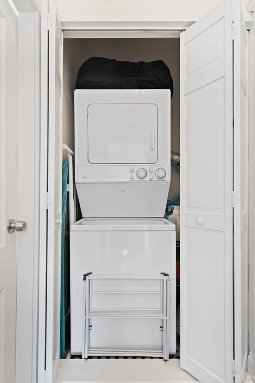 3 bed, 2 bath apartment for rent at 27 James St Unit 3, Coolidge Corner — photo 14 of 18