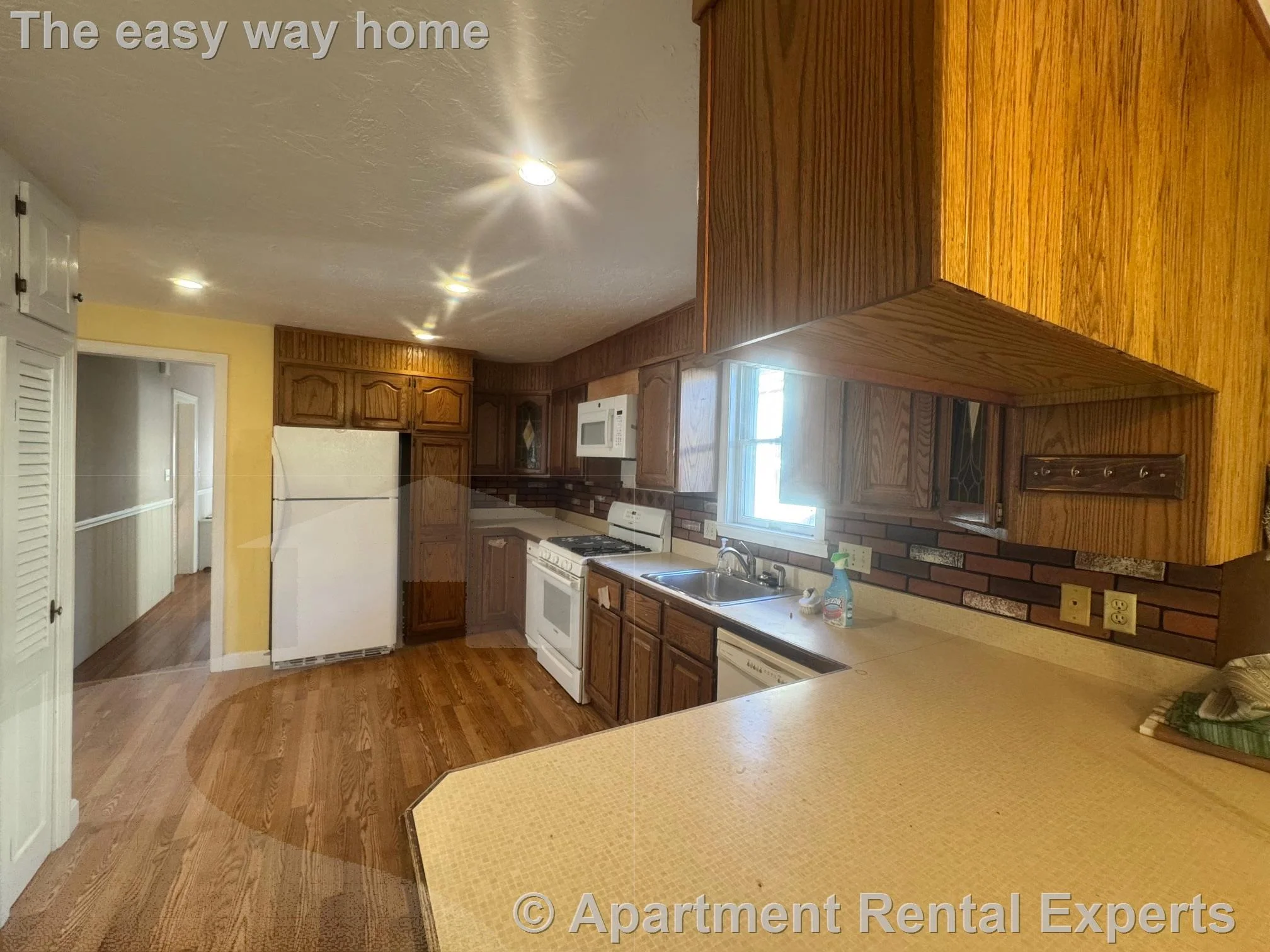 3 bed, 2 bath apartment for rent at 27 Josephine Ave, Davis Square — photo 10 of 22