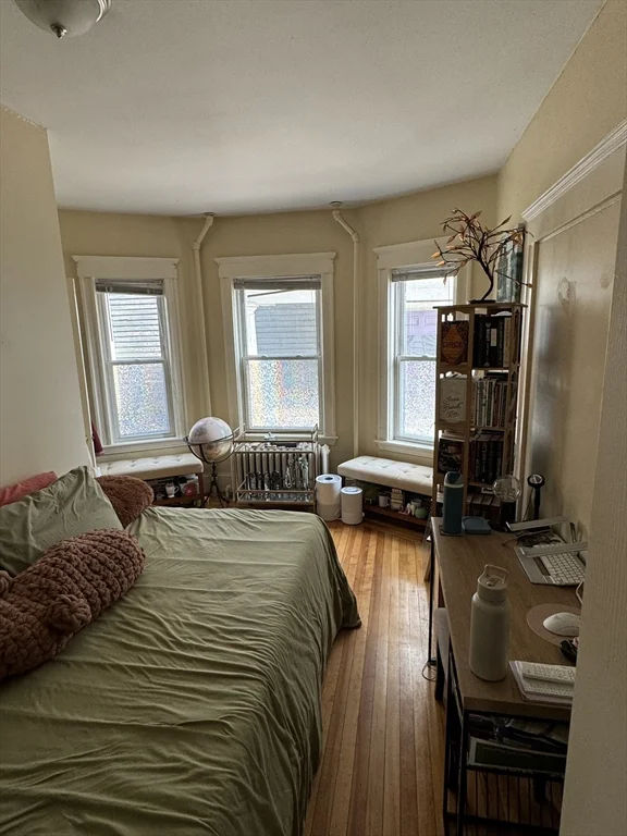 4 bed, 2 bath apartment for rent at 27 Justin Rd Unit 1, Brighton — photo 10 of 18