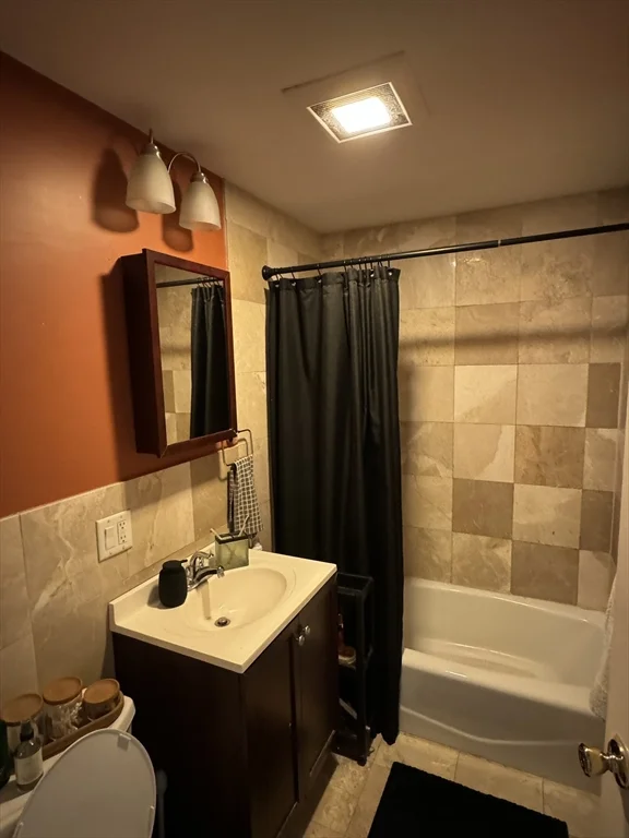 4 bed, 2 bath apartment for rent at 27 Justin Rd Unit 1, Brighton — photo 15 of 18