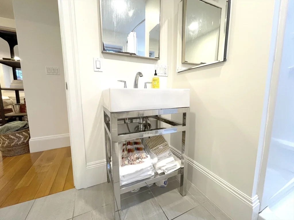 1 bed, 1 bath apartment for rent at 27 Kidder Ave Unit 0, Powder House Square — photo 11 of 16