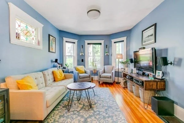 2 bed, 1 bath apartment for rent at 27 King St Unit 1, Dorchester — photo 2 of 11