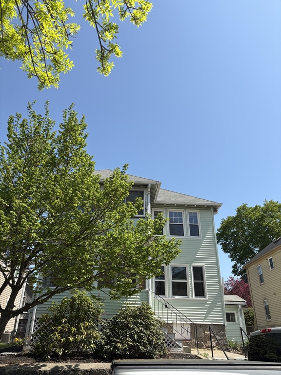 2 bed, 1 bath apartment for rent at 27 Knoll St Unit 1, Roslindale