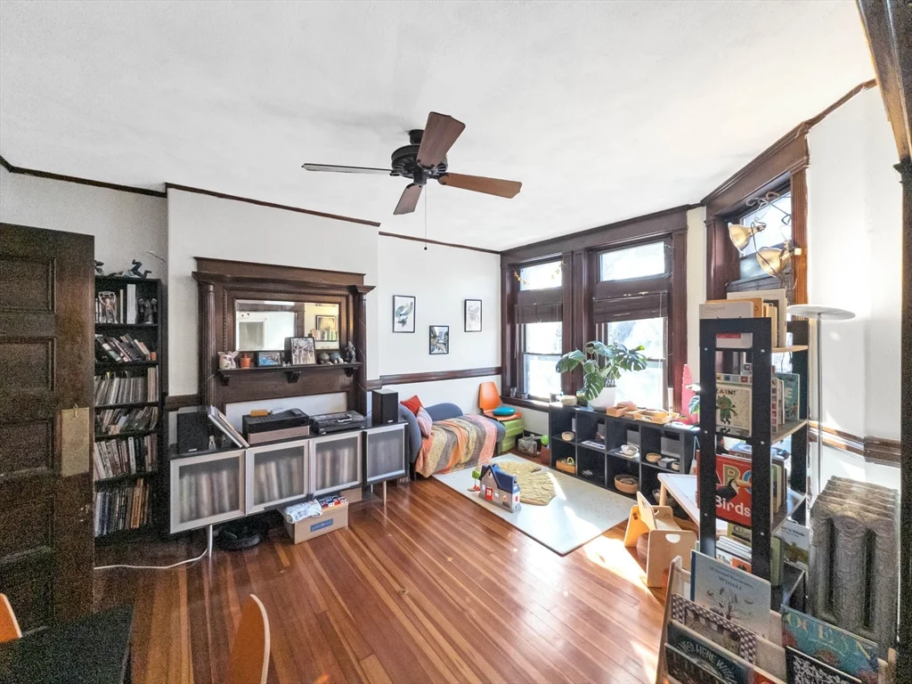 2 bed, 1 bath apartment for rent at 27 Lakeville Rd Unit 1, Jamaica Plain — photo 5 of 13