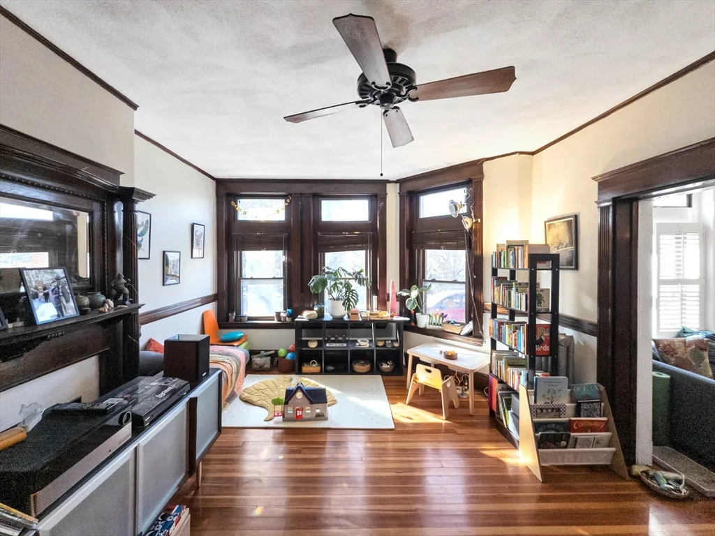 2 bed, 1 bath apartment for rent at 27 Lakeville Rd Unit 1, Jamaica Plain — photo 7 of 13
