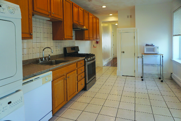 2 bed, 1 bath apartment for rent at 27 Lambert St Unit 3L, East Cambridge