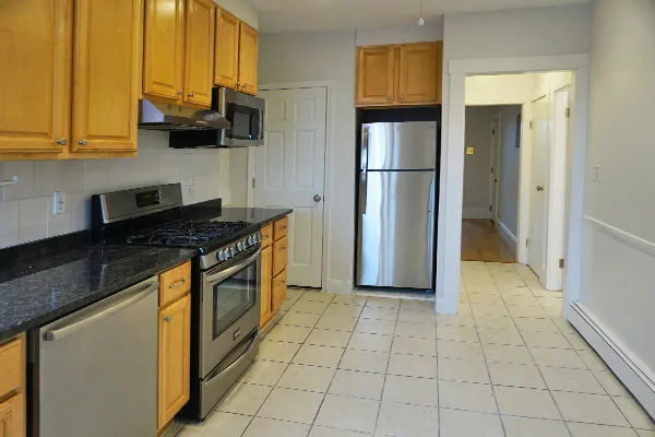 3 bed, 1 bath apartment for rent at 27 Lambert St Unit 3R, East Cambridge — photo 4 of 13