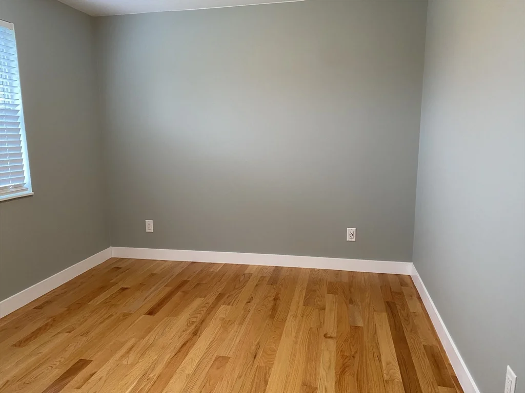 2 bed, 1 bath apartment for rent at 27 Lees River Dr Unit 0, Swansea — photo 8 of 12