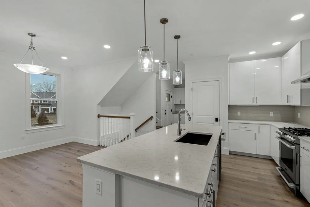 2 bed, 2 bath apartment for rent at 27 Lily Pond Ln Unit 27, Lexington — photo 6 of 37