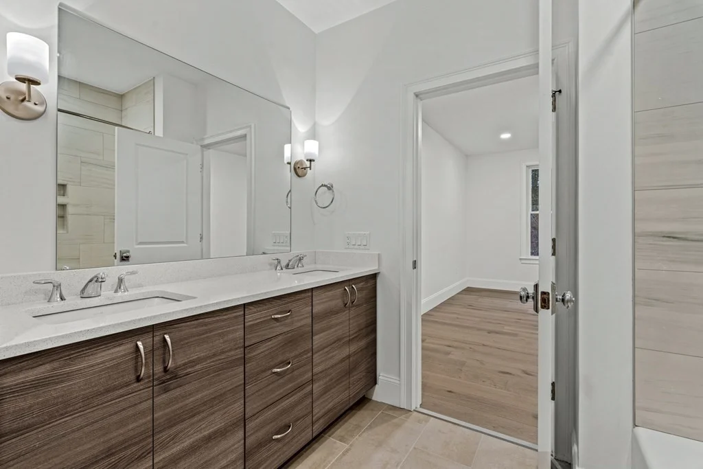 2 bed, 2 bath apartment for rent at 27 Lily Pond Ln Unit 27, Lexington — photo 30 of 37