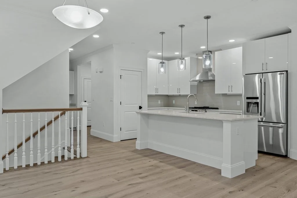 2 bed, 2 bath apartment for rent at 27 Lily Pond Ln Unit 27, Lexington — photo 8 of 37