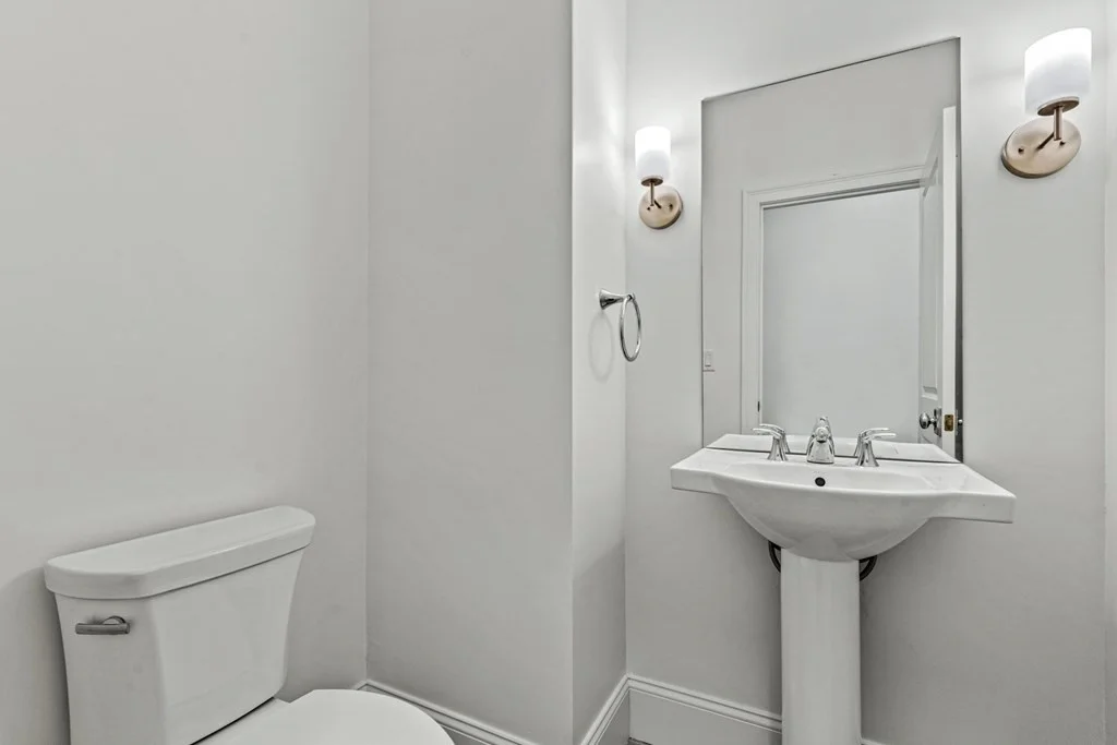 2 bed, 2 bath apartment for rent at 27 Lily Pond Ln Unit 27, Lexington — photo 27 of 37