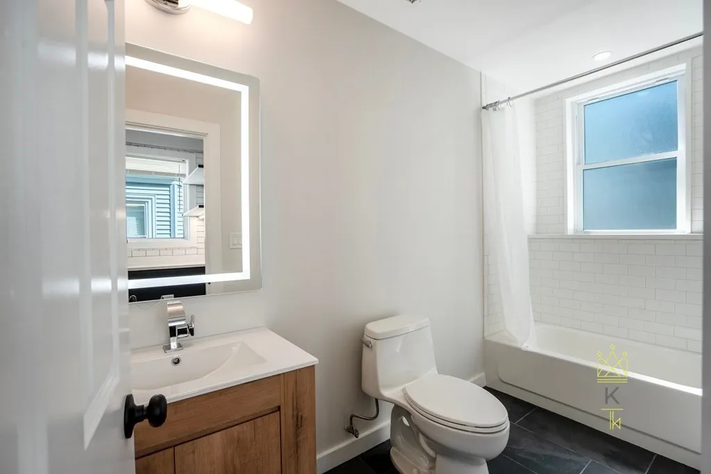 4 bed, 3 bath apartment for rent at 27 Linden St Unit 01, Allston — photo 13 of 20
