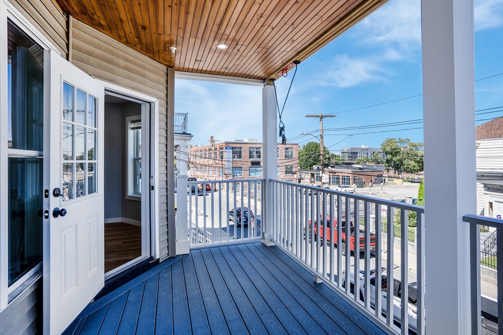 3 bed, 2 bath apartment for rent at 27 Linden St Unit 2, Allston — photo 16 of 17