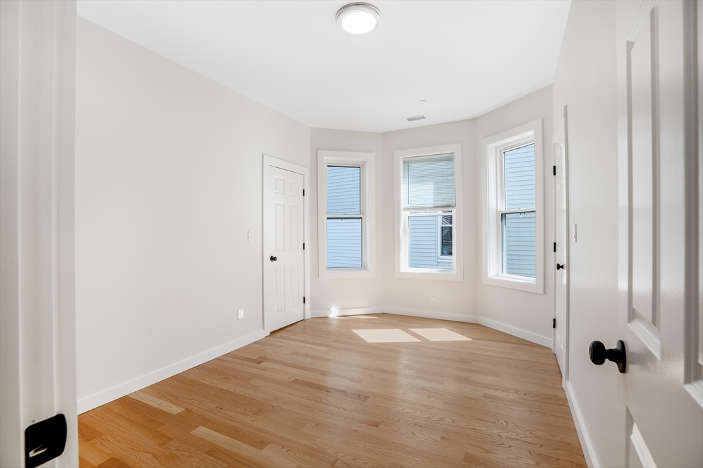 3 bed, 2 bath apartment for rent at 27 Linden St Unit 2, Allston — photo 11 of 17