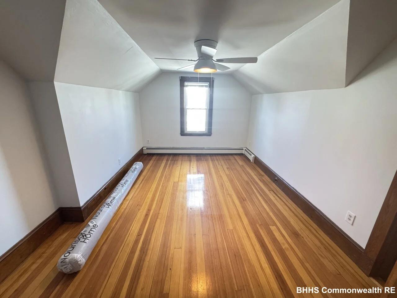 2 bed, 1 bath apartment for rent at 27 Lloyd Rd Unit 3, Watertown — photo 4 of 9